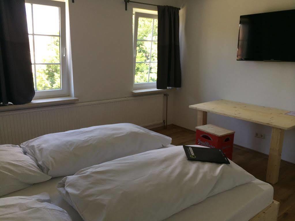 Wattlodge Norden Luaran gambar